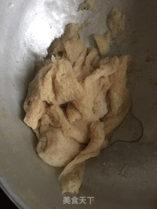 丝瓜竹荪煎蛋汤的做法步骤：3
