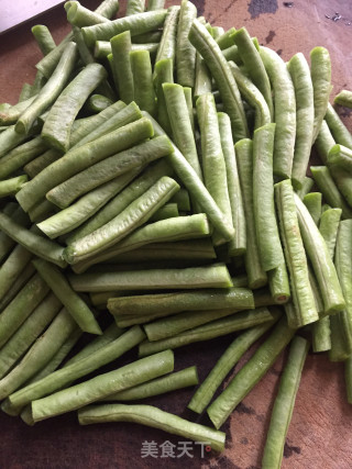 二伏面之豆角蒜蓉拌面的做法步骤：2