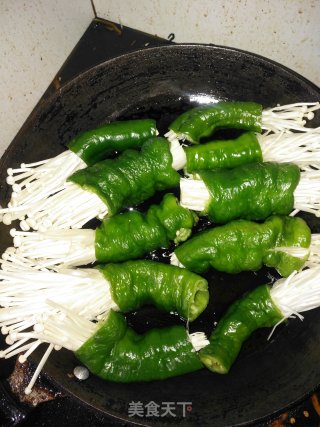 消脂好吃：青椒金针菇的做法步骤：10