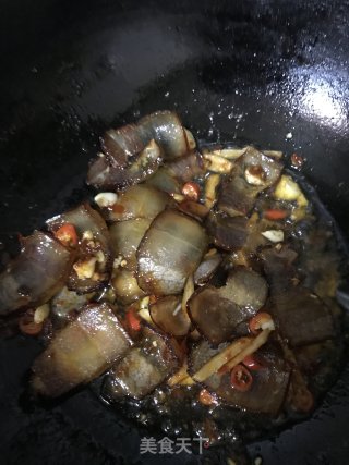 腊肉炒花菜的做法步骤：6