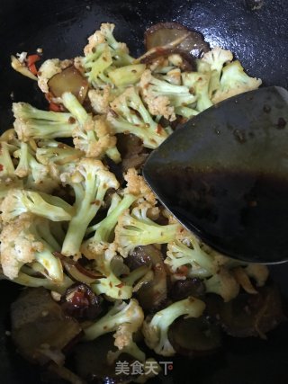 腊肉炒花菜的做法步骤：8