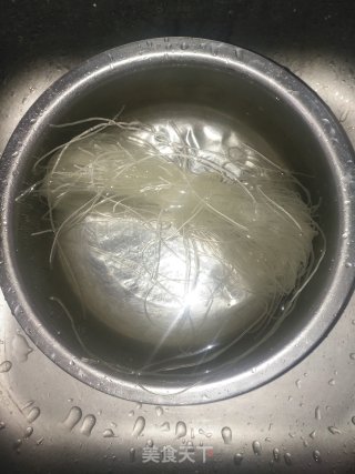 菠菜拌粉丝的做法步骤：2