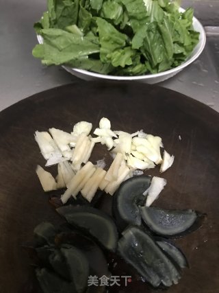 上汤芥菜的做法步骤：2