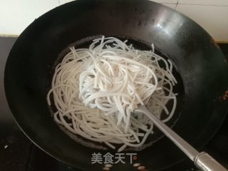 凉拌米粉的做法步骤：2