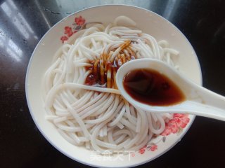 凉拌米粉的做法步骤：6