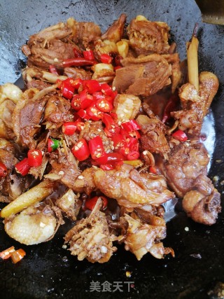 红烧鹅肉的做法步骤：8