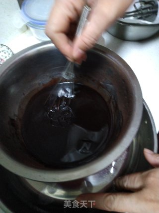 ◤巧克力戚风蛋糕◥的做法步骤：2