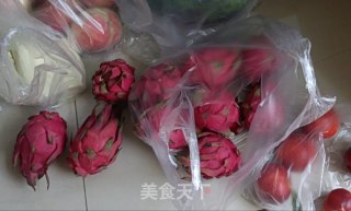 麦片龙果银耳露的做法步骤：1
