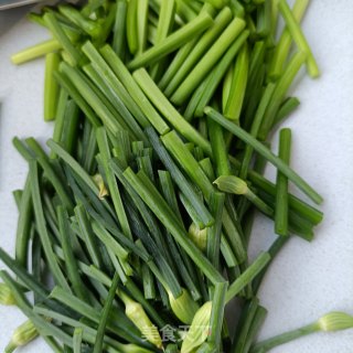 韭菜苔炒土豆丝的做法步骤：8