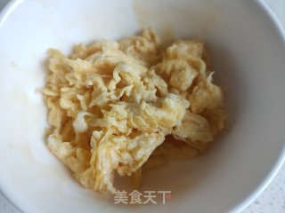 香肠鸡蛋炒饭的做法步骤：4