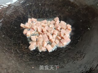 香肠鸡蛋炒饭的做法步骤：5