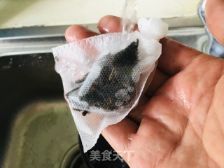 蒙古奶茶的做法步骤：2