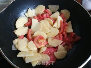 番茄烧土豆的做法步骤：5