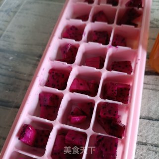花酿龙果冰气泡水的做法步骤：4