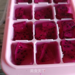 花酿龙果冰气泡水的做法步骤：8