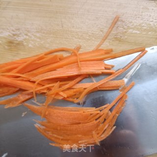 茭白拌红薯梗的做法步骤：4
