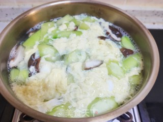 丝瓜香菇蛋花汤的做法步骤：12