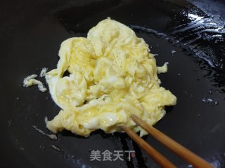 西红柿炒鸡蛋的做法步骤：3