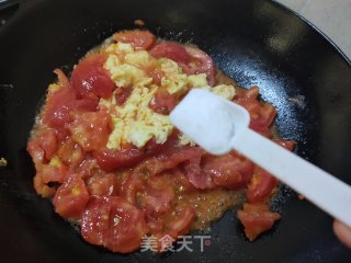 西红柿炒鸡蛋的做法步骤：7
