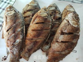 红烧鲫鱼的做法步骤：8