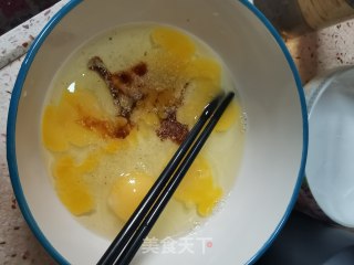 虾仁炒鸡蛋的做法步骤：4