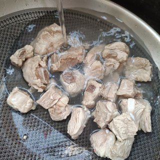 玉米金线莲炖排骨的做法步骤：9