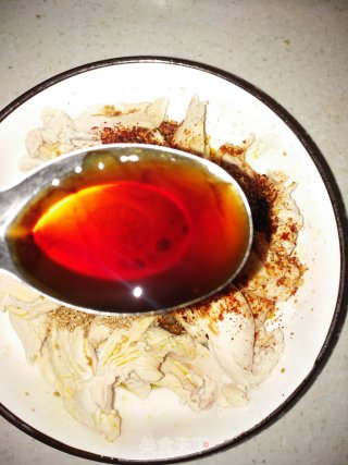 香菜拌鸡胸肉的做法步骤：10
