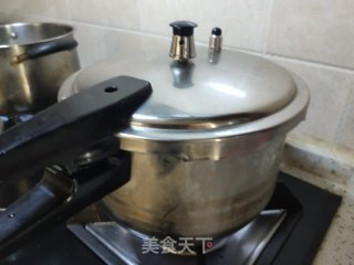 绿豆百合汤的做法步骤：3