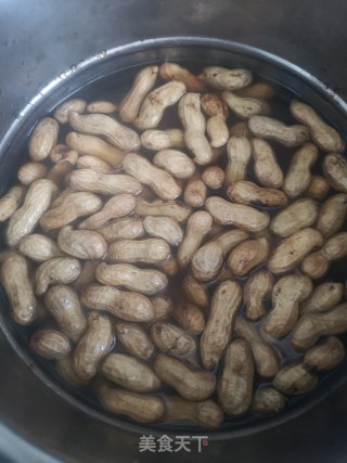 水煮花生的做法步骤：4