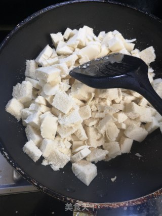 炒馍片的做法步骤：7