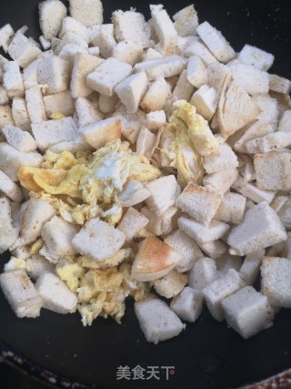 炒馍片的做法步骤：8