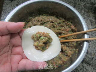 香菇豇豆鸡腿肉馅锅贴的做法步骤：14