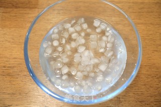 百香果柠檬脱骨鸡爪的做法步骤：5