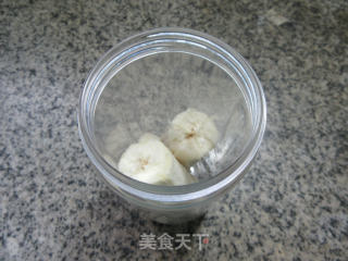 香蕉牛奶的做法步骤：2