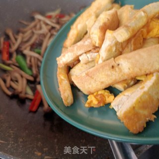蟹味菇炒豆腐的做法步骤：19