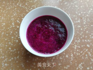 鸡蛋秋葵拌火龙果面条的做法步骤：1
