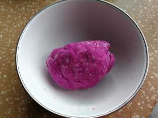 鸡蛋秋葵拌火龙果面条的做法步骤：2