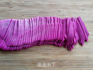 鸡蛋秋葵拌火龙果面条的做法步骤：9