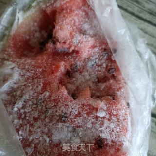 橙汁西瓜冰沙的做法步骤：2