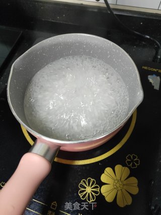 西米芋圆糖水的做法步骤：2