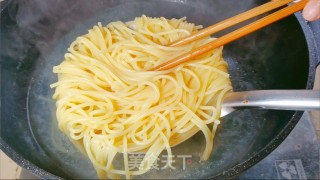 经典意式肉酱面的做法步骤：4
