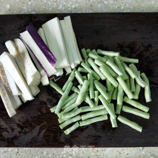 茄子拌豆角的做法步骤：2
