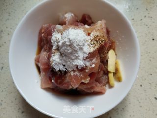 牙签肉的做法步骤：2