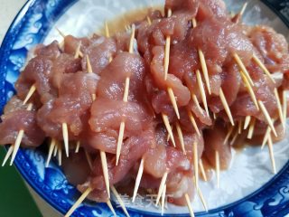 牙签肉的做法步骤：3