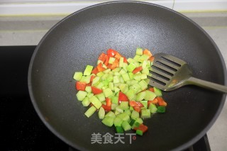 黄瓜炒虾仁&炸虾头的做法步骤：10