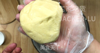 美味苹果酱派，一口下去，酥脆派皮，酸酸甜甜的果酱，超赞！的做法步骤：6