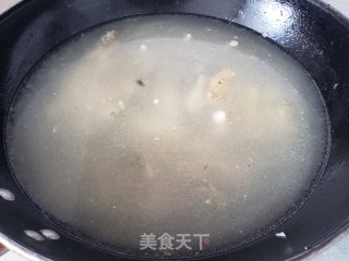 鲫鱼汤面条的做法步骤：9