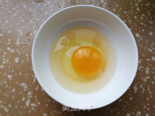 丝瓜鳞虾鸡蛋汤的做法步骤：1