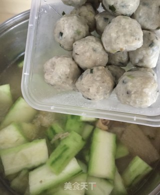 丝瓜竹荪鲮鱼丸汤的做法步骤：9