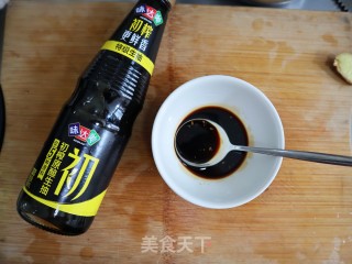 清蒸蒜蓉粉丝虾的做法步骤：4